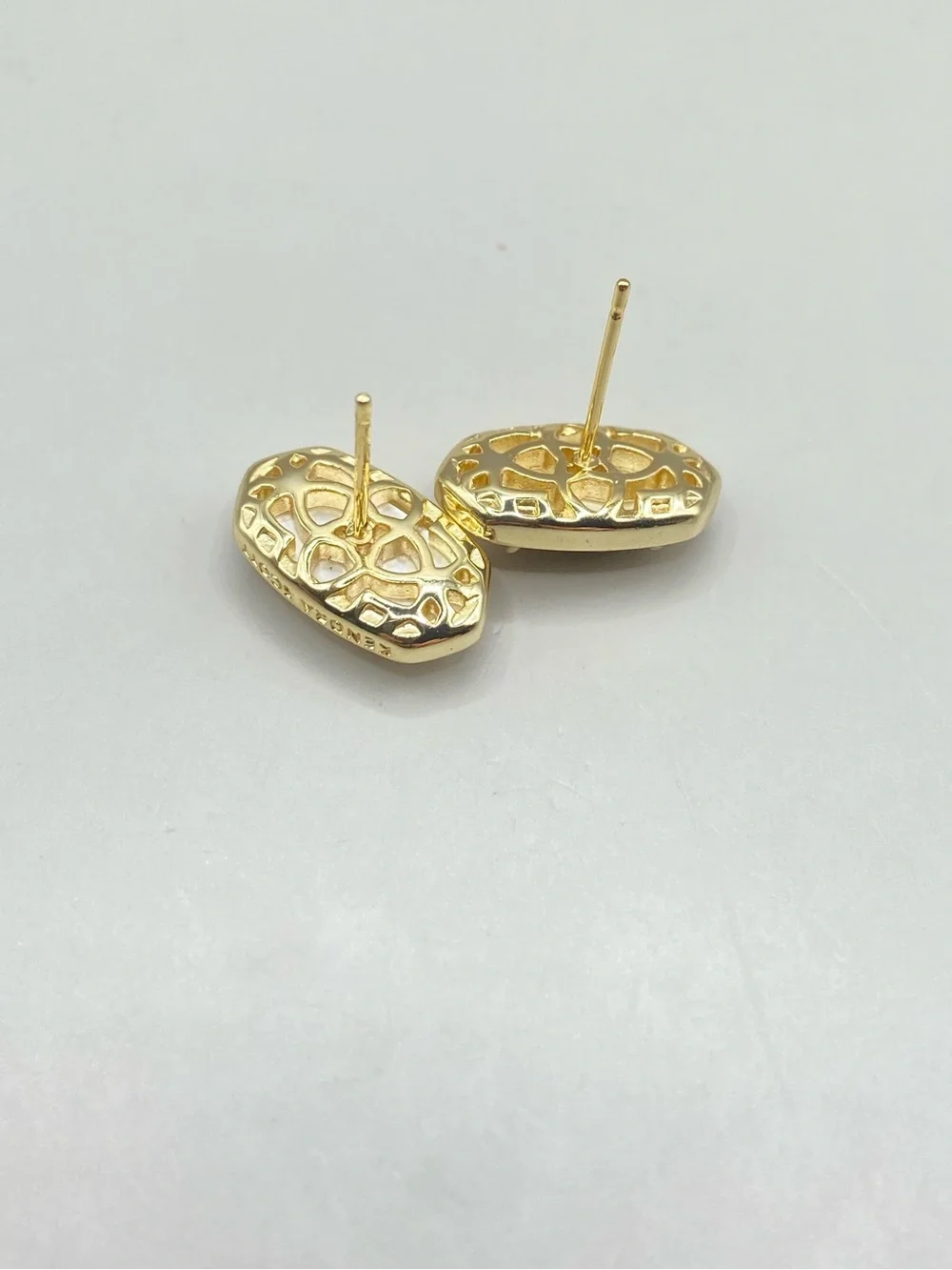 Kendra Scott Mother of Pearl Ellie Stud